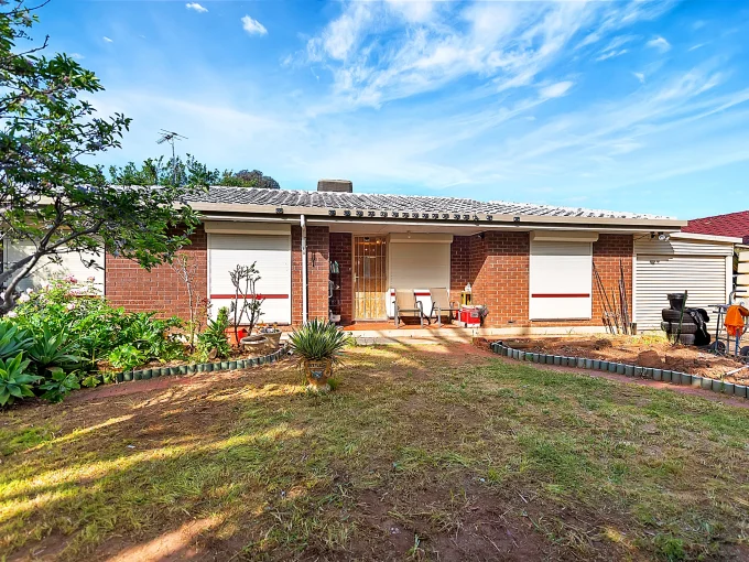 22 Cawarra Crescent, Paralowie, SA 5108