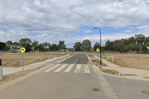 Modern 4-bedroom house for rent in St Clair Adelaide with double garage and spacious living. $850/week. Available now.